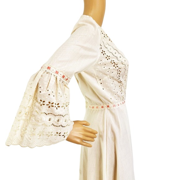 Vintage Ivory Cotton Eyelet Lace Cottagecore Peasant Dress Boho Hippie 60s 70's - Picture 6 of 16